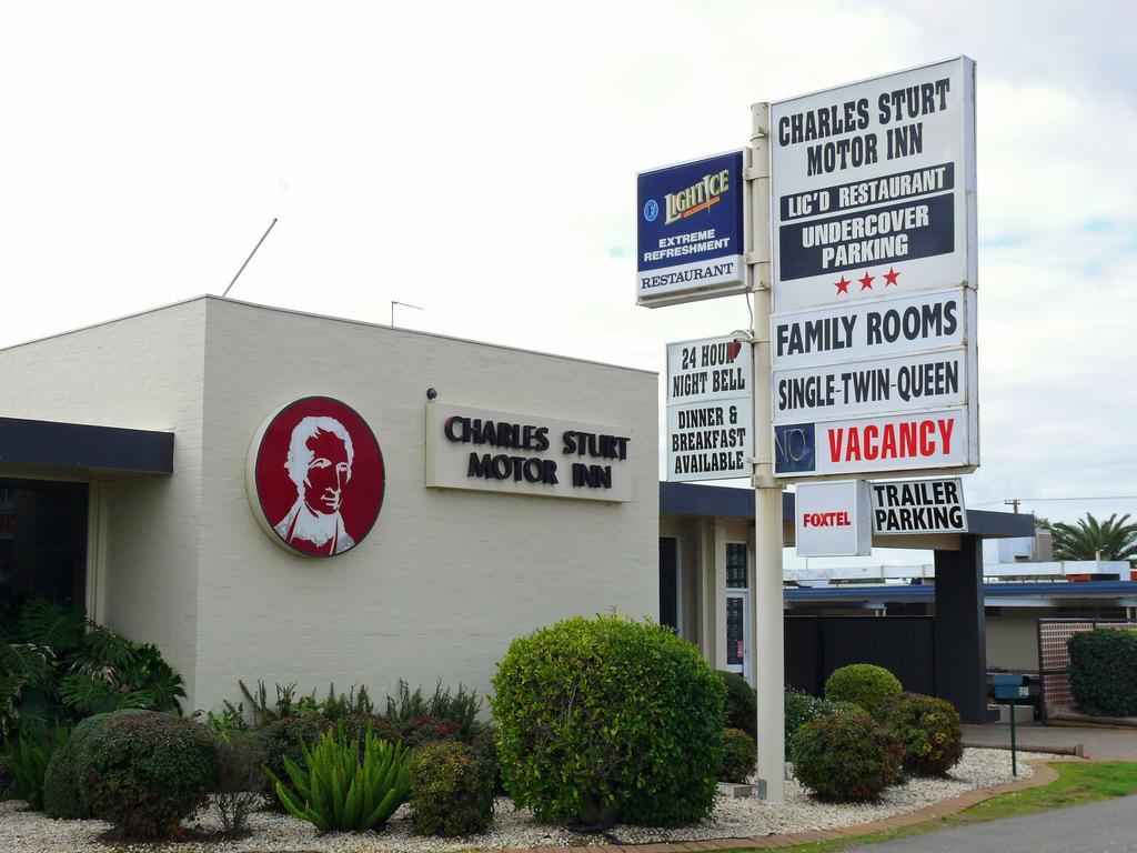 Charles Sturt Motor Inn Уест Уайлонг Екстериор снимка