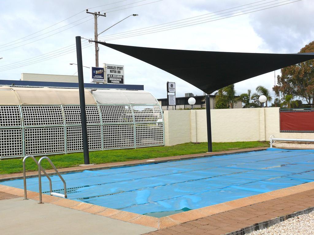 Charles Sturt Motor Inn Уест Уайлонг Екстериор снимка